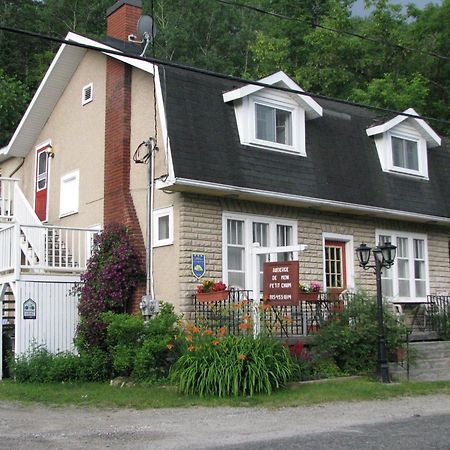Auberge De Mon Petit Chum B&B Wakefield Eksteriør billede