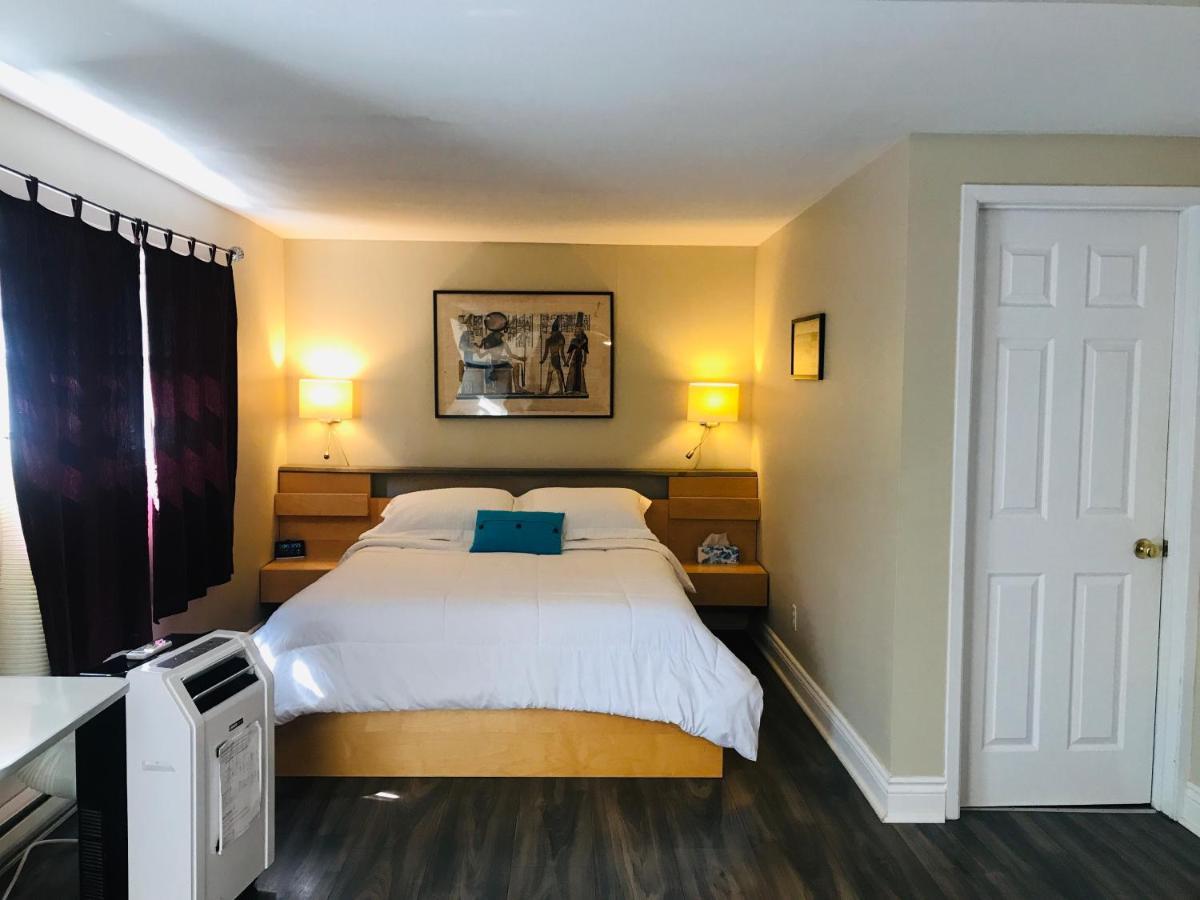 Auberge De Mon Petit Chum B&B Wakefield Eksteriør billede