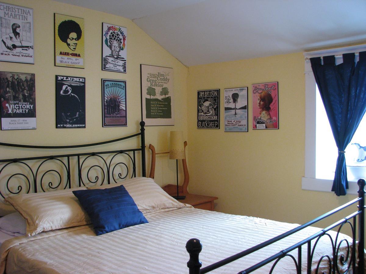 Auberge De Mon Petit Chum B&B Wakefield Eksteriør billede