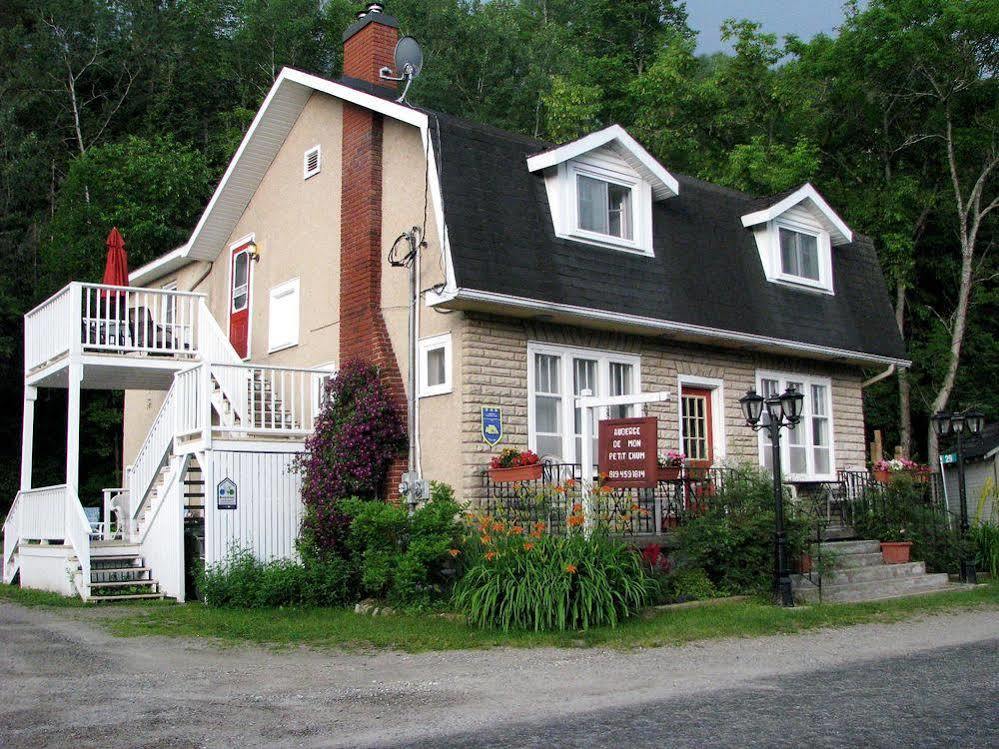 Auberge De Mon Petit Chum B&B Wakefield Eksteriør billede